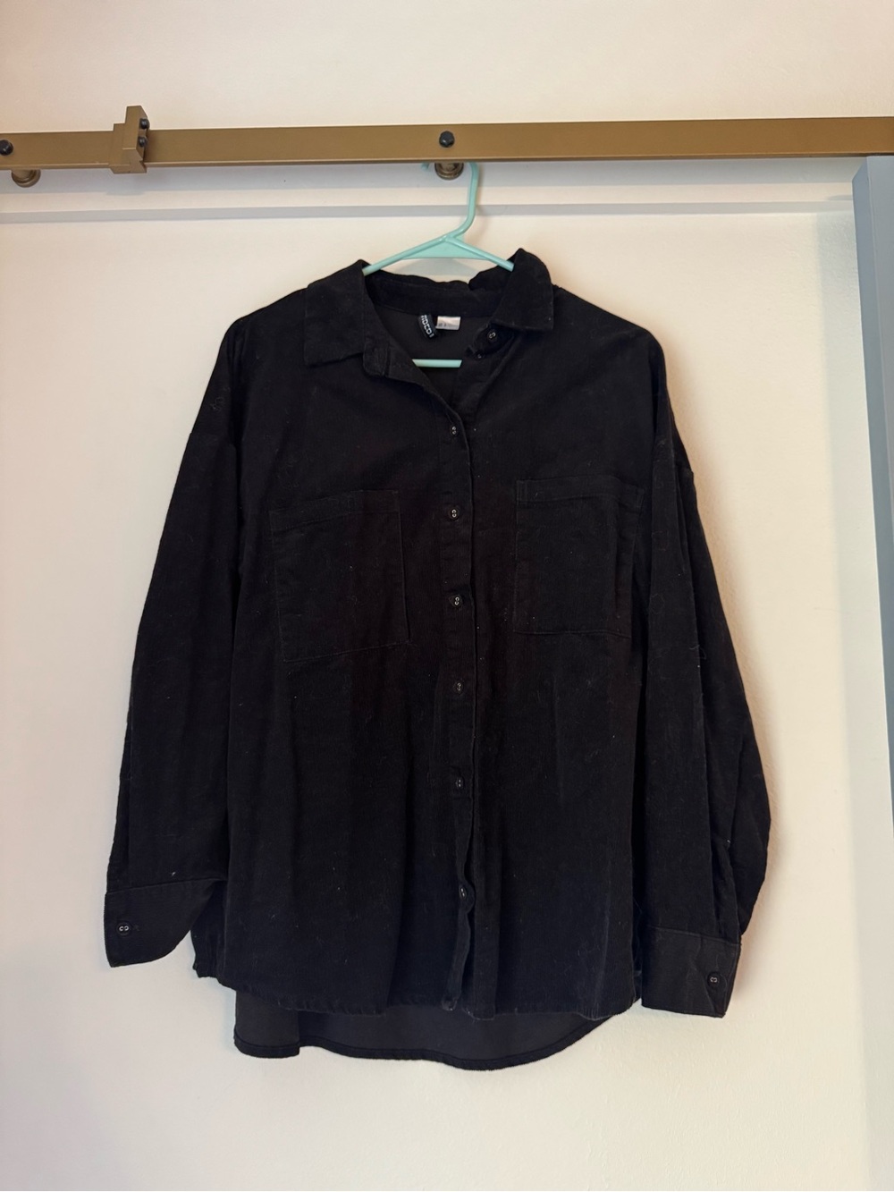 H&M Divided Women’s Black Corduroy Boyfriend Button Down Shirt- Small